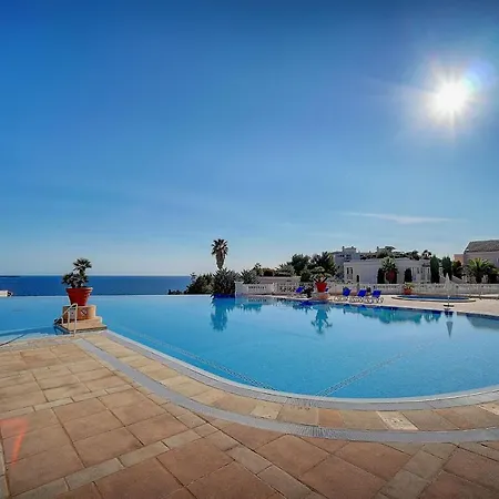 Immogroom - 2 - Renovated - Pool - Parking - Air Conditioning - Apartment