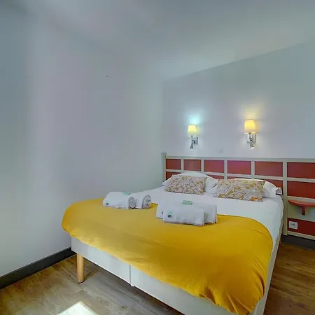 Immogroom - 2 - Renovated - Pool - Parking - Air Conditioning -